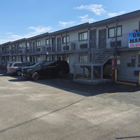 Super 7 Inn By Oyo San Antonio Nw Medical Center Eksteriør billede