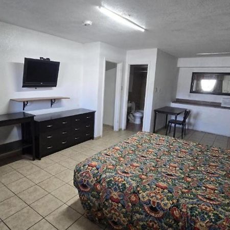Super 7 Inn By Oyo San Antonio Nw Medical Center Eksteriør billede
