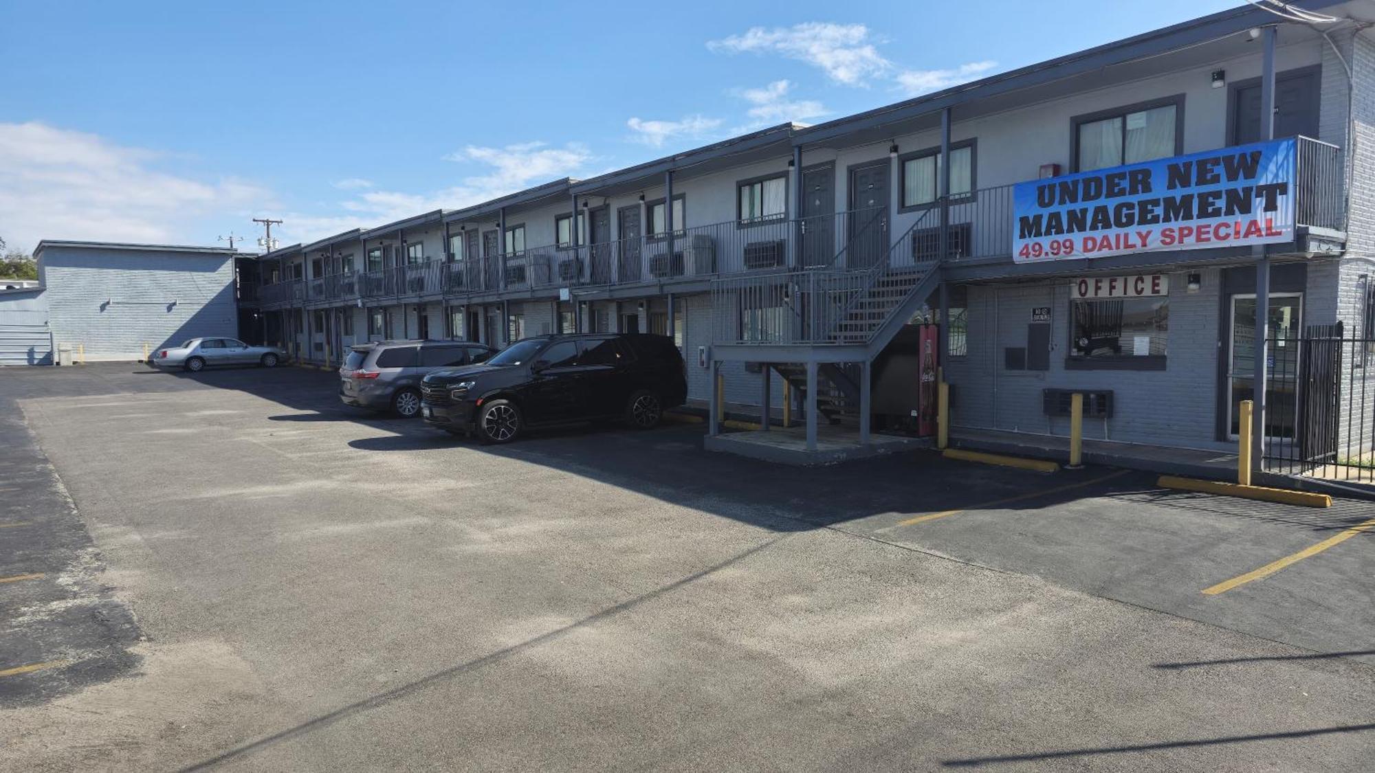 Super 7 Inn By Oyo San Antonio Nw Medical Center Eksteriør billede